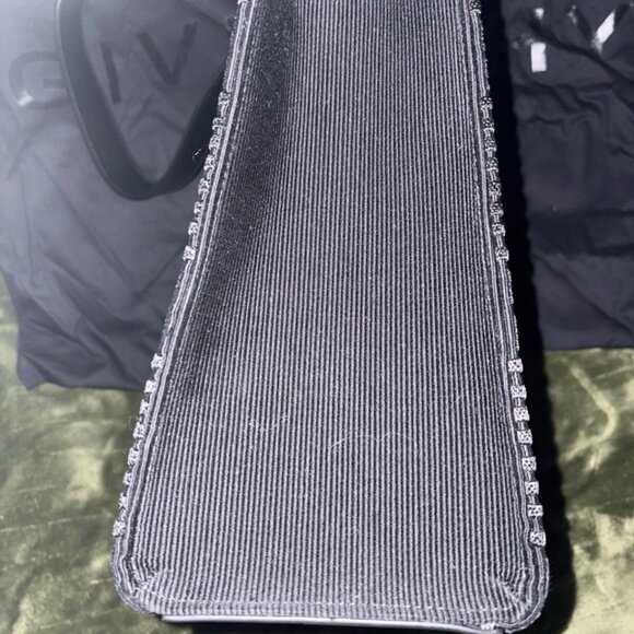 Givenchy Medium G-Tote Shopping Bag in 4G Embroidery with Chain - Picture 3 of 9